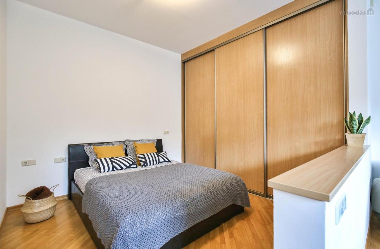 S3 Apartments Heart Of Old Town Vilnius Exterior photo